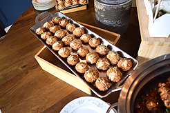 SHOWER THE BRIDE AND GROOM